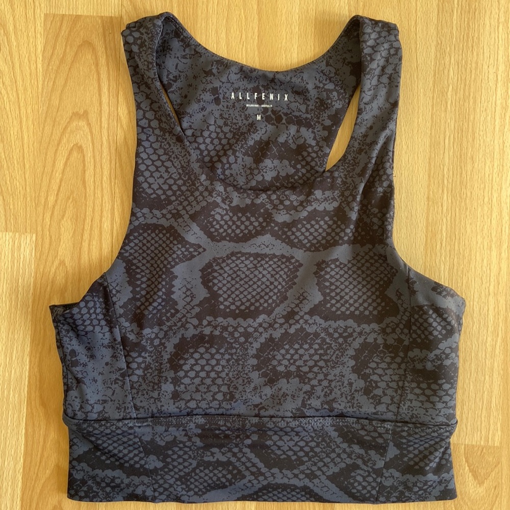 Allfenix women’s medium sports top/ bra